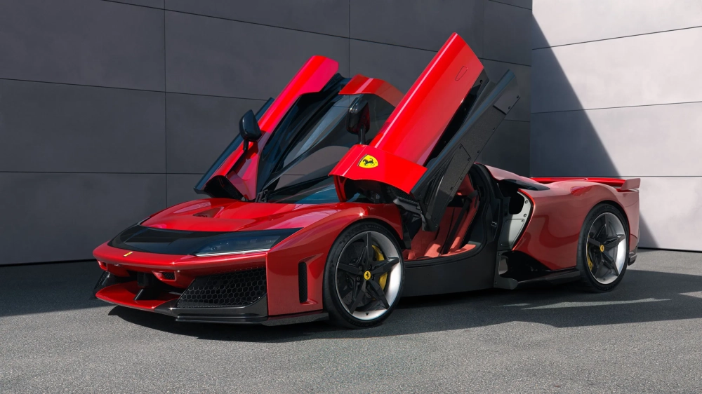 Sang trọng và đẳng cấp nội thất siêu xe Ferrari F80