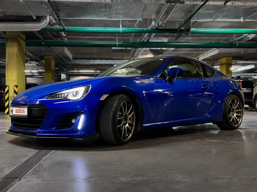 Bài viết phân tích so sánh Subaru BRZ và Toyota 86 chi tiết