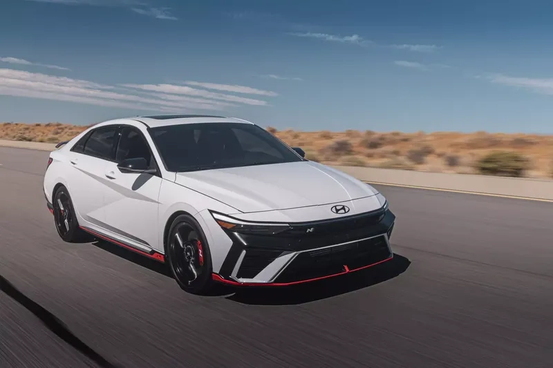 An tâm tuyệt đối với các trang bị an toàn trên Hyundai Elantra N