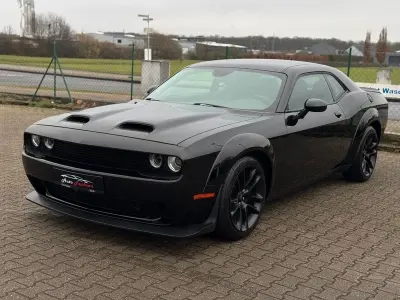 Xe Dodge Challenger huyền thoại xe thể thao Mỹ đầy uy lực