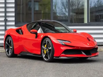 Tổng hợp ảnh xe Ferrari SF90 Stradale độc đáo và mới nhất
