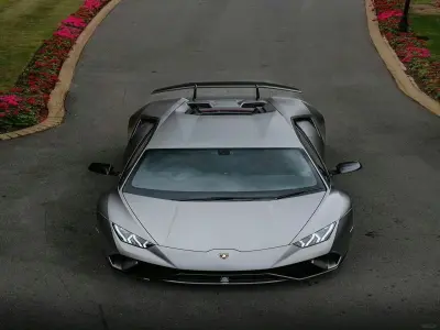 Lamborghini Huracán siêu xe mang ADN đua thuần chất Ý