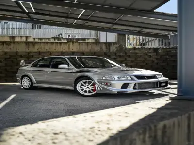 Mitsubishi Lancer Evolution biểu tượng tốc độ đường phố