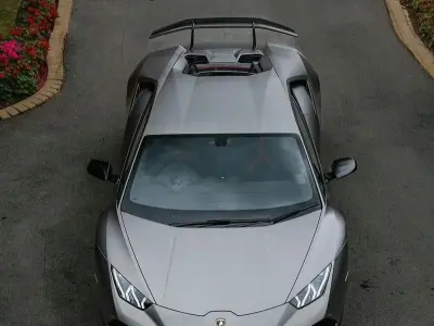 Lamborghini Huracán siêu xe mang ADN đua thuần chất Ý