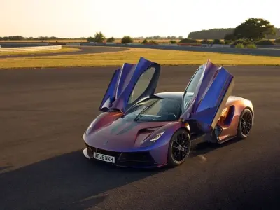 Khám phá bộ sưu tập ảnh xe Lotus Evija siêu sang độc đáo