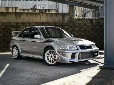 Mitsubishi Lancer Evolution biểu tượng tốc độ đường phố