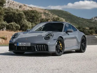 Ảnh Porsche 911 phong cách thể thao khẳng định vị thế